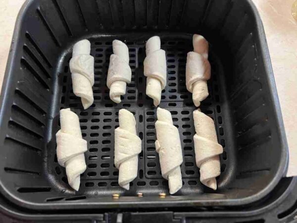 fagyasztott mini croissant airfryerben sütés előtt