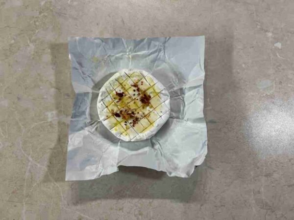 sült camembert airfryerben
